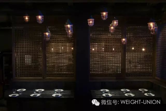 “長(zhǎng)征食堂”的中式餐廳